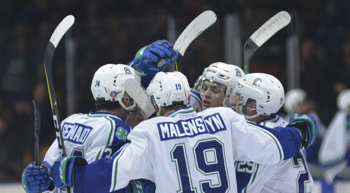 Broncos double up Warriors