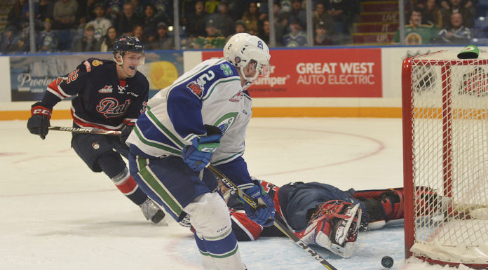 Pats even series behind goaltending of Kubic