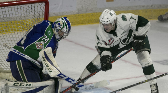 Broncos miss opportunity to clinch WHL title