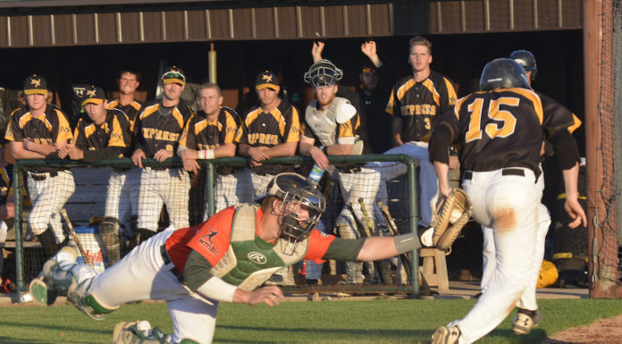 Hunter walks off Miller Express