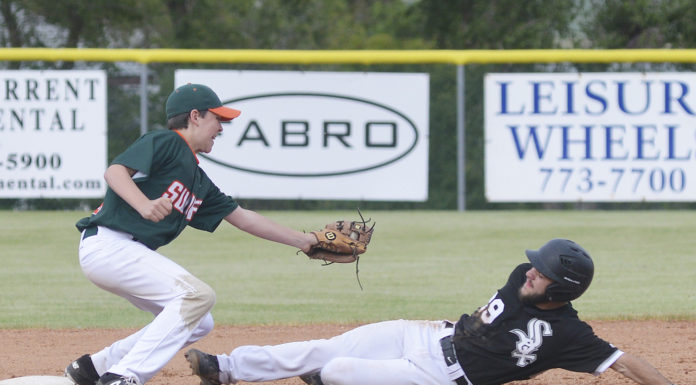 Midget 57’s edge White Sox before rain