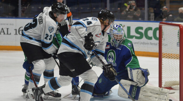 Broncos stay with Ice in narrow loss