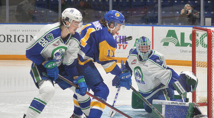 Broncos lose to opportunistic Blades